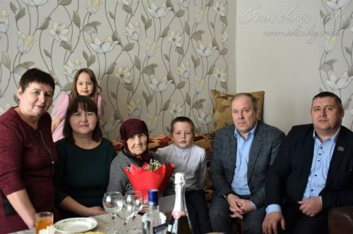 Алты ятим хакына кияүгә чыккан
