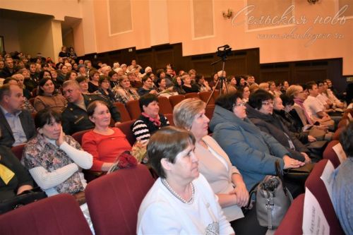 Аксубайда Халыкара хатын-кызлар көне алдыннан Ватанны саклаучыларның әниләрен һәм хатыннарын хөрмәтләделәр