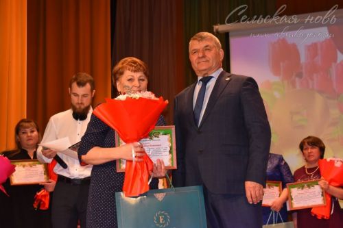 Аксубайда Халыкара хатын-кызлар көне алдыннан Ватанны саклаучыларның әниләрен һәм хатыннарын хөрмәтләделәр