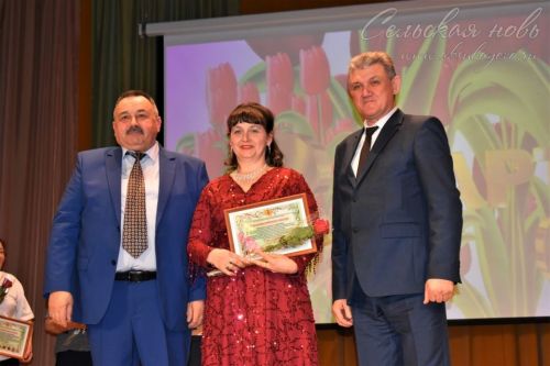 Аксубайда Халыкара хатын-кызлар көне алдыннан Ватанны саклаучыларның әниләрен һәм хатыннарын хөрмәтләделәр
