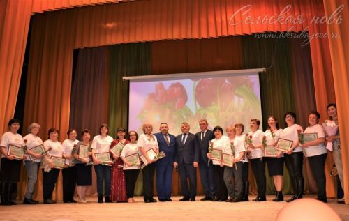 Аксубайда Халыкара хатын-кызлар көне алдыннан Ватанны саклаучыларның әниләрен һәм хатыннарын хөрмәтләделәр