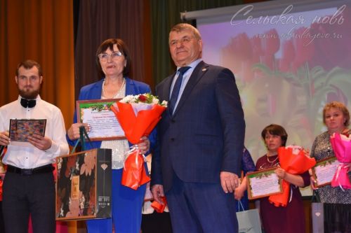 Аксубайда Халыкара хатын-кызлар көне алдыннан Ватанны саклаучыларның әниләрен һәм хатыннарын хөрмәтләделәр