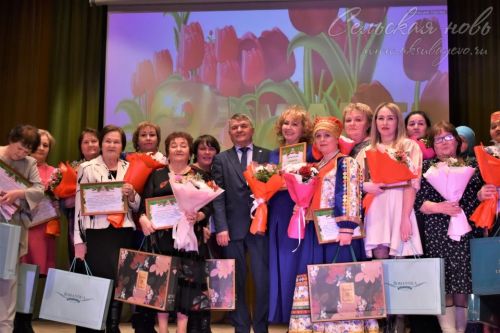 Аксубайда Халыкара хатын-кызлар көне алдыннан Ватанны саклаучыларның әниләрен һәм хатыннарын хөрмәтләделәр