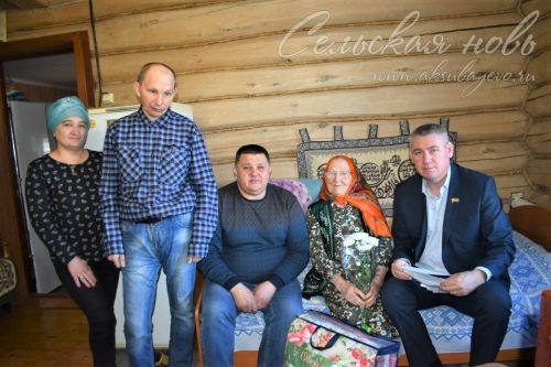 Аксубай ветераны тол ирнең җиде баласы өчен әни була