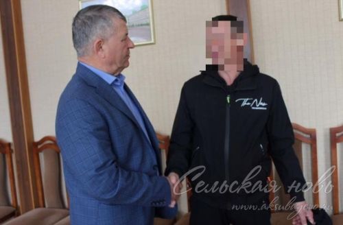 Аксубай районы башлыгы махсус хәрби операция зонасыннан ялга кайткан сугышчы белән очрашты