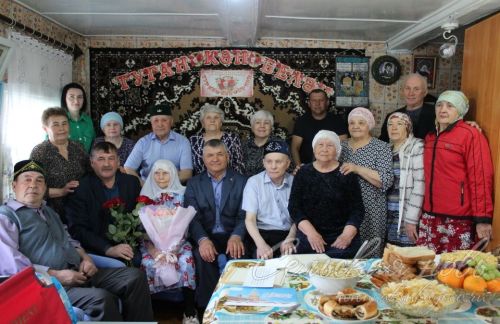 Аксубай районында яшәүче әбекәй йөз яшьлек юбилеен билгеләп үтте