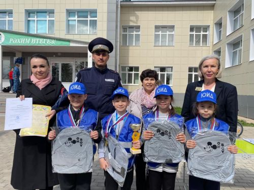 Аксубай укучылары куркынычсыз велосипед бәйгесендә көч сынаштылар