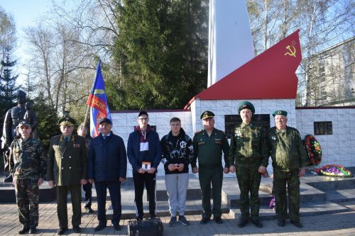 Аксубай егетләре хәрби фәнне үзләштерергә киттеләр