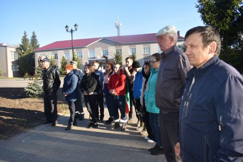 Аксубай егетләре хәрби фәнне үзләштерергә киттеләр
