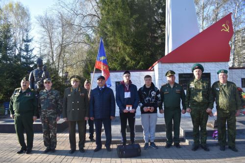 Аксубай егетләре хәрби фәнне үзләштерергә киттеләр