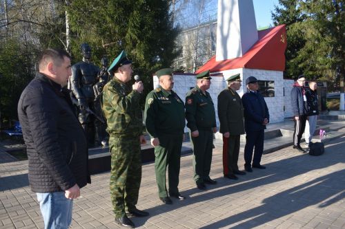 Аксубай егетләре хәрби фәнне үзләштерергә киттеләр