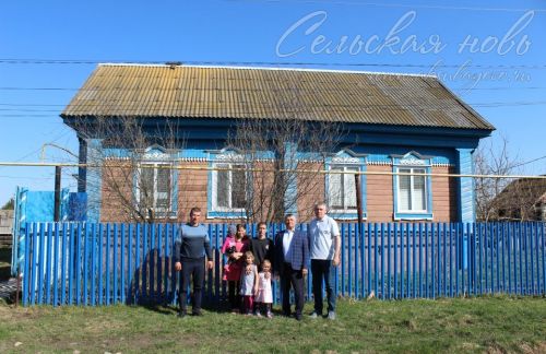 Аксубай районы башлыгы янгыннан зыян күргән гаиләнең хәлен белде