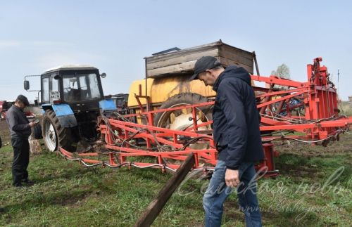 Аксубай районында сиптерү агрегатлары тикшерелгән, алар басуларга чыгарга әзер