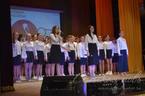 Аксубай районында мәгариф системасының иң яхшы хезмәткәрләрен хөрмәтләделәр
