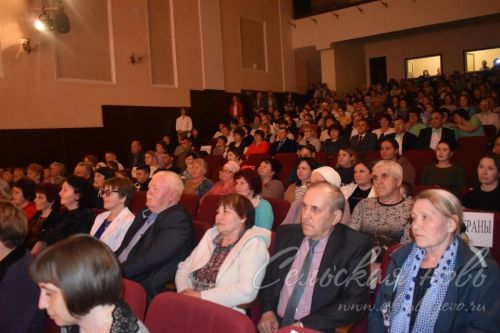 Аксубай районында мәгариф системасының иң яхшы хезмәткәрләрен хөрмәтләделәр