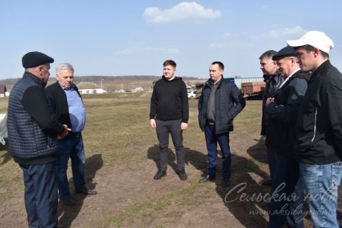 В Аксубаевском районе проверили готовность техники к весенне-полевым работам