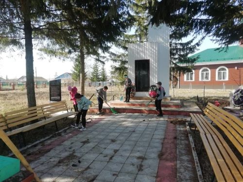 В школе Аксубаевского района провели акцию «Обелиск»