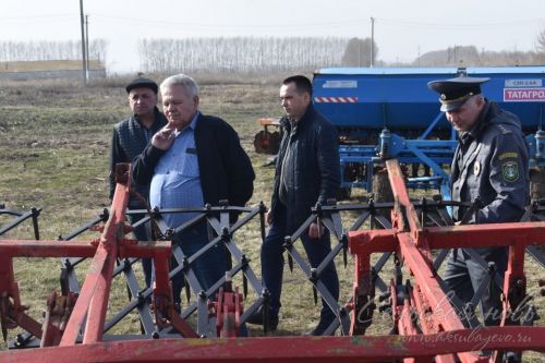 Техниканың басуларда эшләргә әзерлеген тикшерделәр