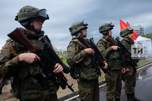 Военкомат Татарстана ответит на самые главные вопросы о службе по контракту