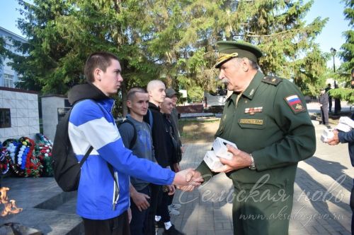 Анатолий Молоствов: «Быть патриотом - значит нести ответственность за судьбу Родины»