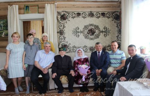 Ире һәрвакыт ышанычлы тыл булган