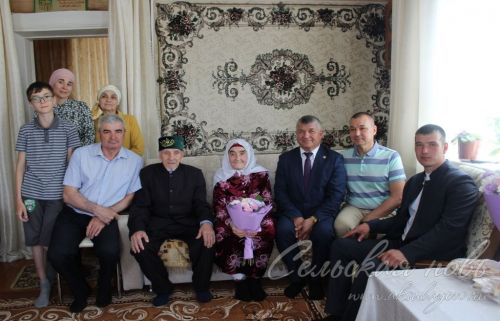 Ире һәрвакыт ышанычлы тыл булган