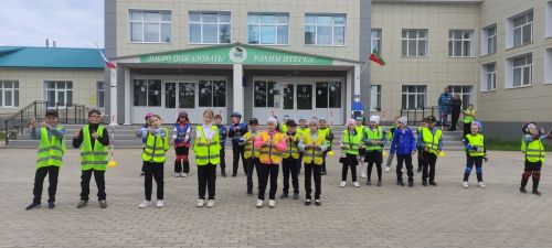 Яшь юл хәрәкәте инспекторлары республика акциясенә ярдәм итәләр