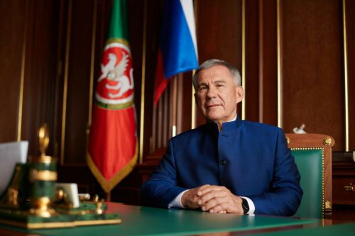 Минниханов подписал закон, обязывающий госслужащих сообщать о склонении их к коррупции