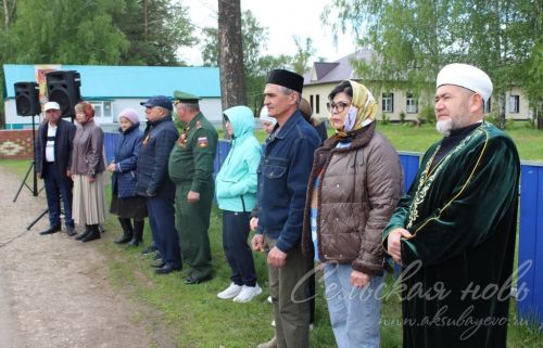 В Аксубаевском районе открыли памятную стелу в честь погибшего в СВО земляка