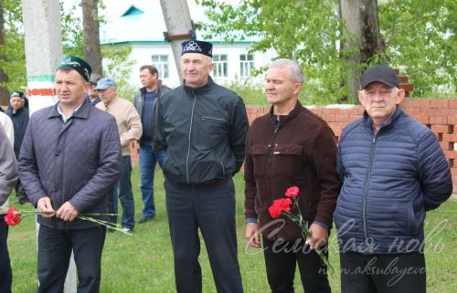 В Аксубаевском районе открыли памятную стелу в честь погибшего в СВО земляка