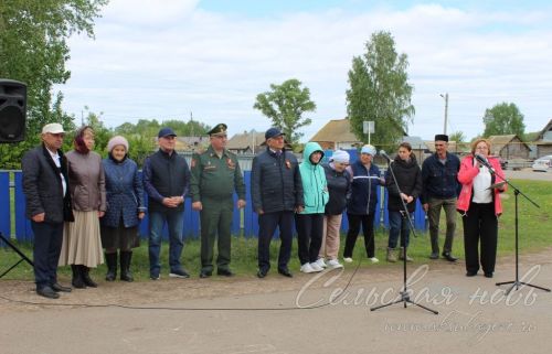 В Аксубаевском районе открыли памятную стелу в честь погибшего в СВО земляка