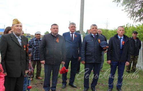 Җиңүнең 78 еллыгы уңаеннан Аксубай районында һәлак булган якташларга обелиск ачылды