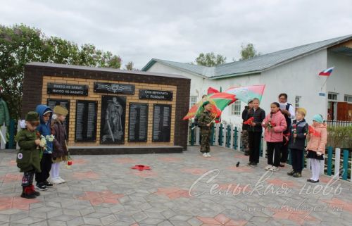 Җиңүнең 78 еллыгы уңаеннан Аксубай районында һәлак булган якташларга обелиск ачылды