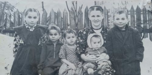 Мать легла на рельсы: Сын уехал по этой дороге на войну и не вернулся