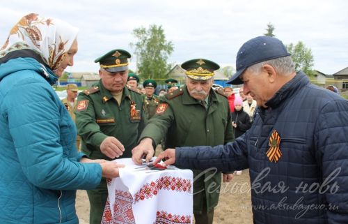 Җиңүнең 78 еллыгы уңаеннан Аксубай районында һәлак булган якташларга обелиск ачылды