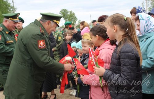Җиңүнең 78 еллыгы уңаеннан Аксубай районында һәлак булган якташларга обелиск ачылды