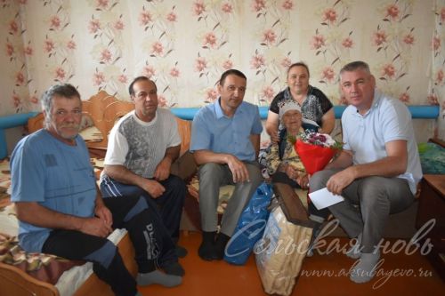 Ул беркайчан да табибларга мөрәҗәгать итмәгән