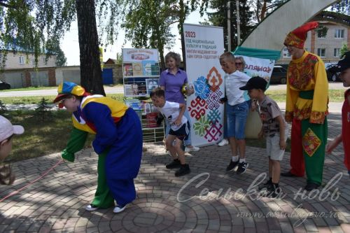 Балачак бәйрәме: җәйнең беренче көнендә шатлык һәм күңел ачу