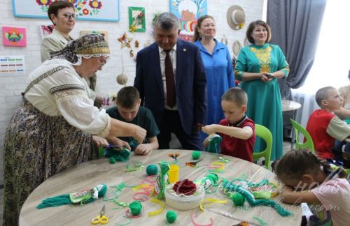 Аксубаево посетила замминистра труда социальной защиты РТ