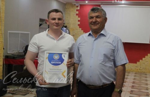 Аксубайның «Нежность» халыкка социаль хезмәт күрсәтү үзәге һөнәри бәйрәмен билгеләп үтте