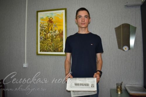 Командир части поблагодарил деда за воспитание внука-воина
