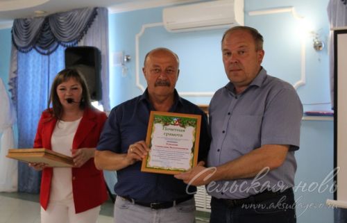 Аксубайда медицина хезмәткәрләрен хөрмәтләделәр