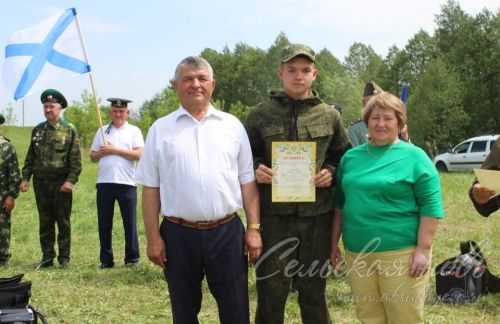 Участников лагерных сборов наградили за высокие результаты в военно-прикладных видах спорта