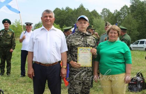 Участников лагерных сборов наградили за высокие результаты в военно-прикладных видах спорта