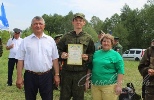 Участников лагерных сборов наградили за высокие результаты в военно-прикладных видах спорта