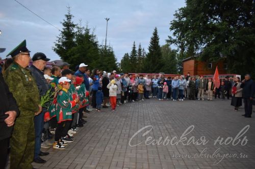 В Аксубаеве в память о фронтовиках зажгли свечи