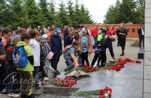 Юные аксубаевцы поддержали Всероссийскую акцию в День скорби и памяти
