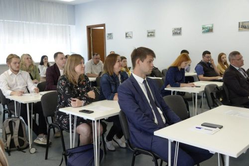 В Высшей школе государственного и муниципального управления КФУ прошел семинар для госслужащих