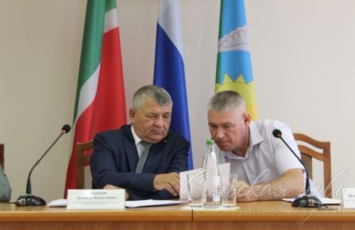 Аксубаевские депутаты обсудили изменения в бюджет и в Положение о муниципальной службе