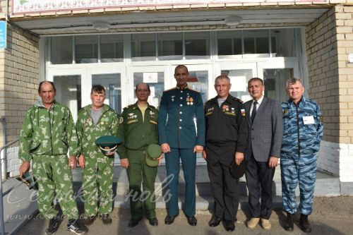 Герой России танкист Расим Баксиков посетил историческую родину